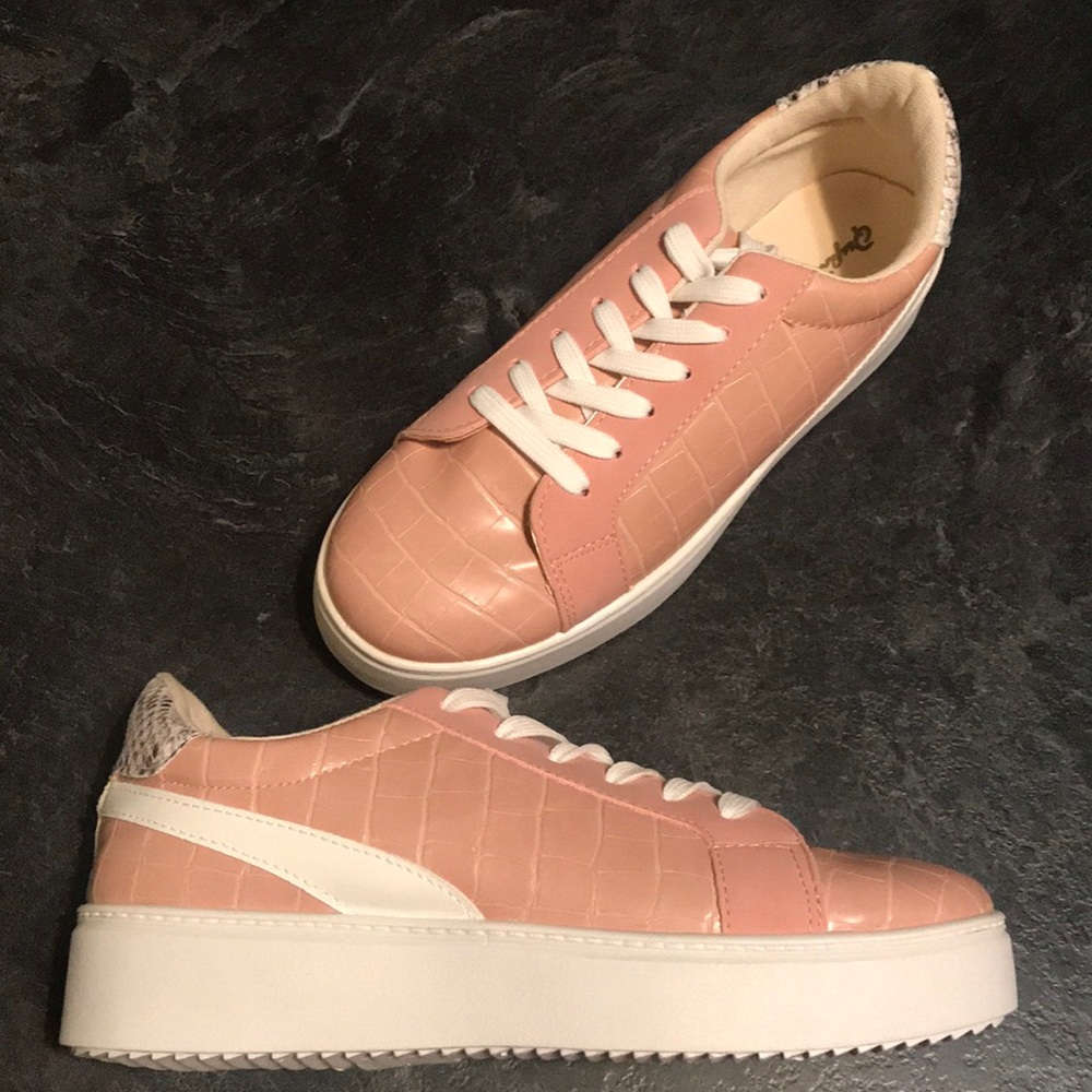 🆕 Quipid Pale Pink Sneakers